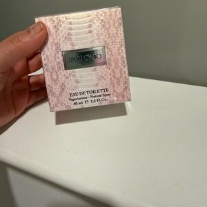 Jimmy Choo Eau de Toilette - Soft Pink Packaging